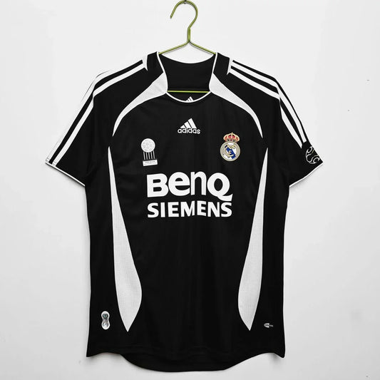 RETRO REAL MADRID AWAY 2006/07 HALF SLEEVES