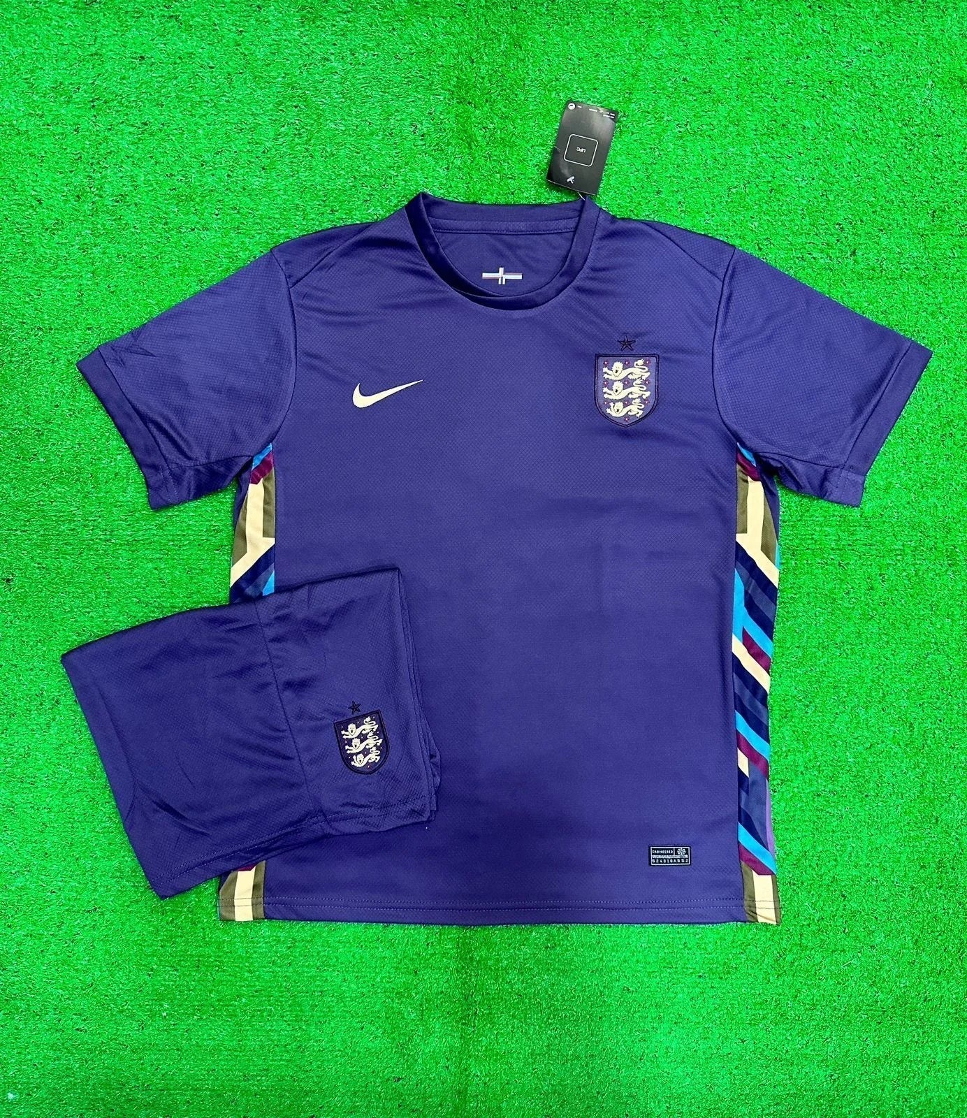 ENGLAND AWAY FULL KIT 2024/25 (JERSEY AND SHORTS)